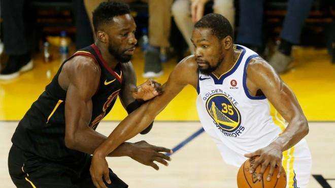 他冷静从容 他冷静从容