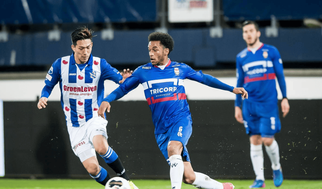 在回合前8 在回合前8